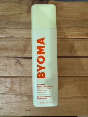 BYOMA Creamy Jelly Cleanser — Pale Mint Bottle